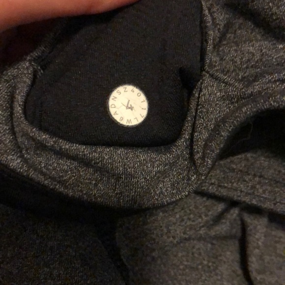 Lululemon cropped leggings - Picture 6 of 6